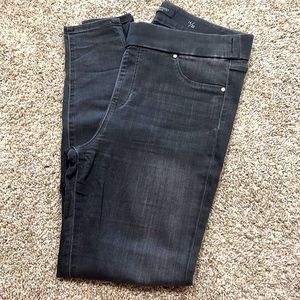 Liverpool elastic waist skinny jeans